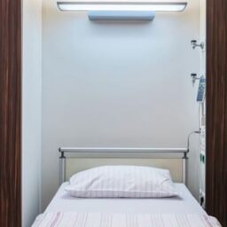 LED Contempo 48 in Patient Room Overbed Light