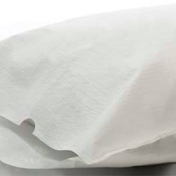White Poly Pillowcases 21in x 30in